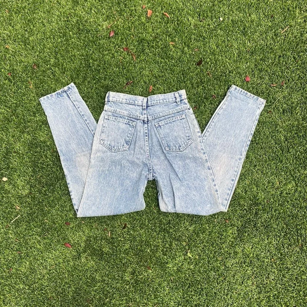 Perfectly broken in 90s Vintage Classic Highwaisted Denim Blue Jeans 24 Womens - Picture 3 of 5